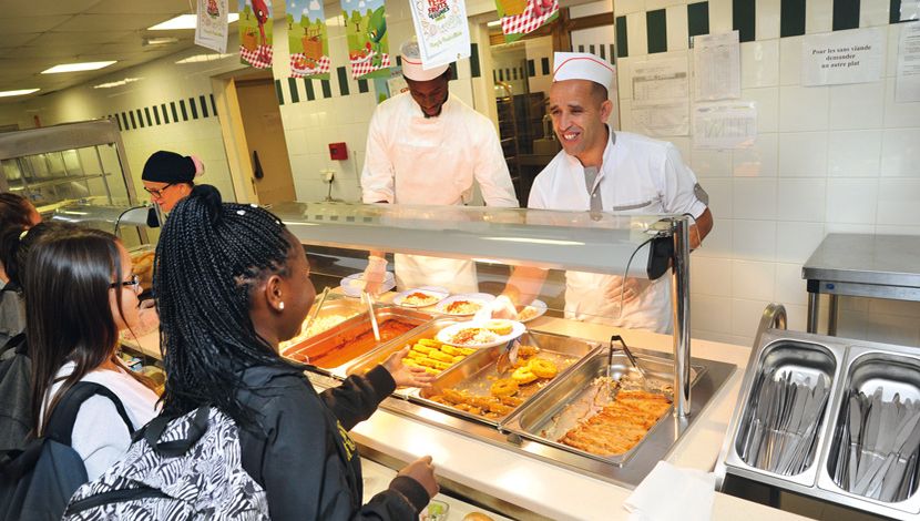 45 000 repas de qualité sont préparés chaque jour dans les collèges de l'Essonne © DR